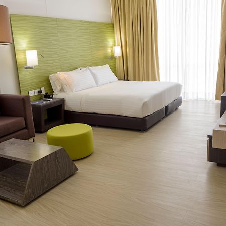 Holiday Inn Express - Cartagena Bocagrande, An Ihg Hotel Bagian luar foto